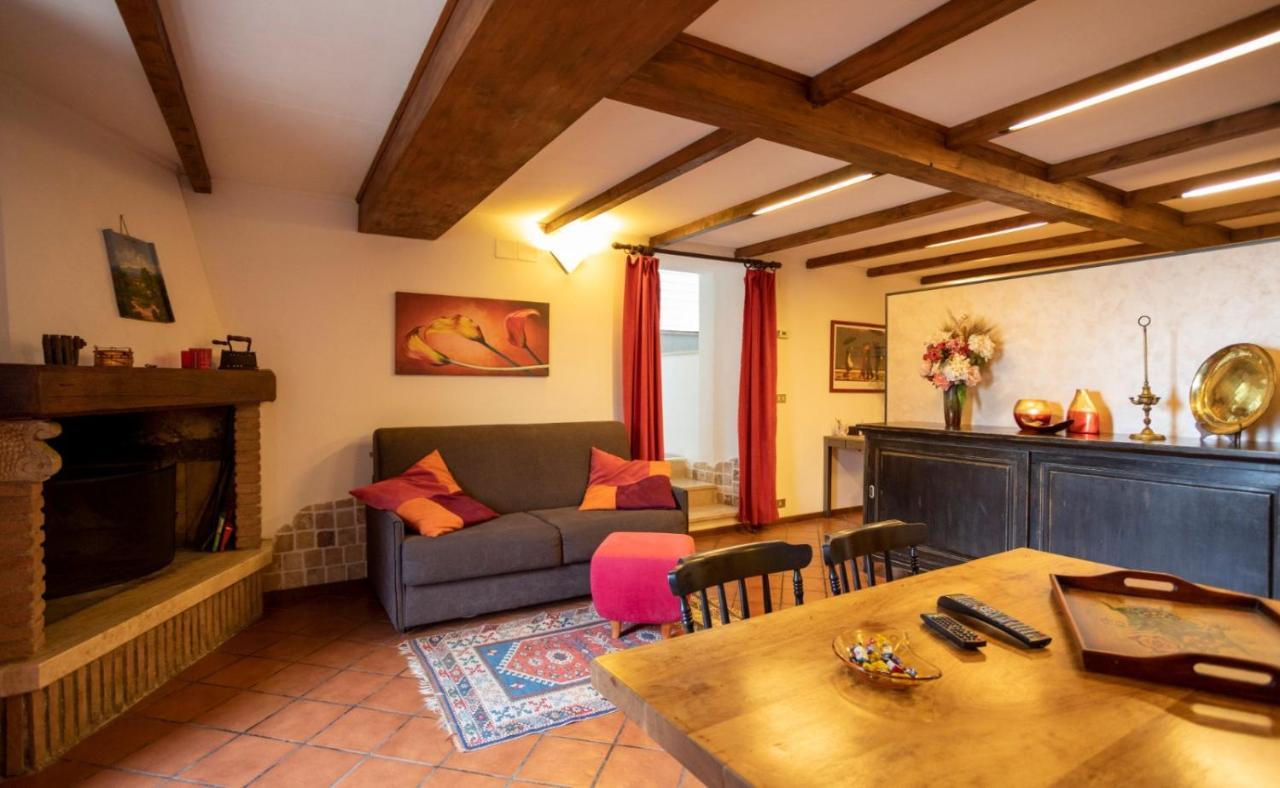 Appartement Il Giardino Segreto à Carbognano Extérieur photo