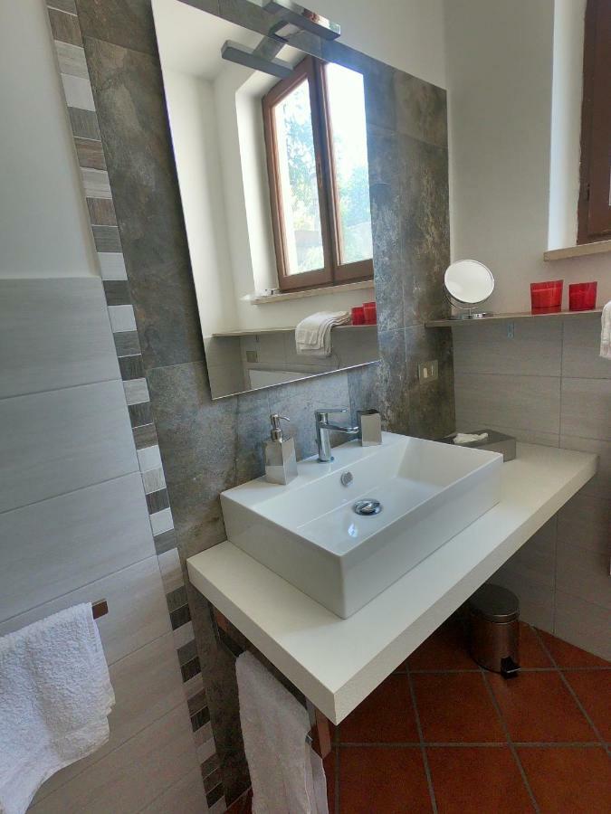 Appartement Il Giardino Segreto à Carbognano Extérieur photo
