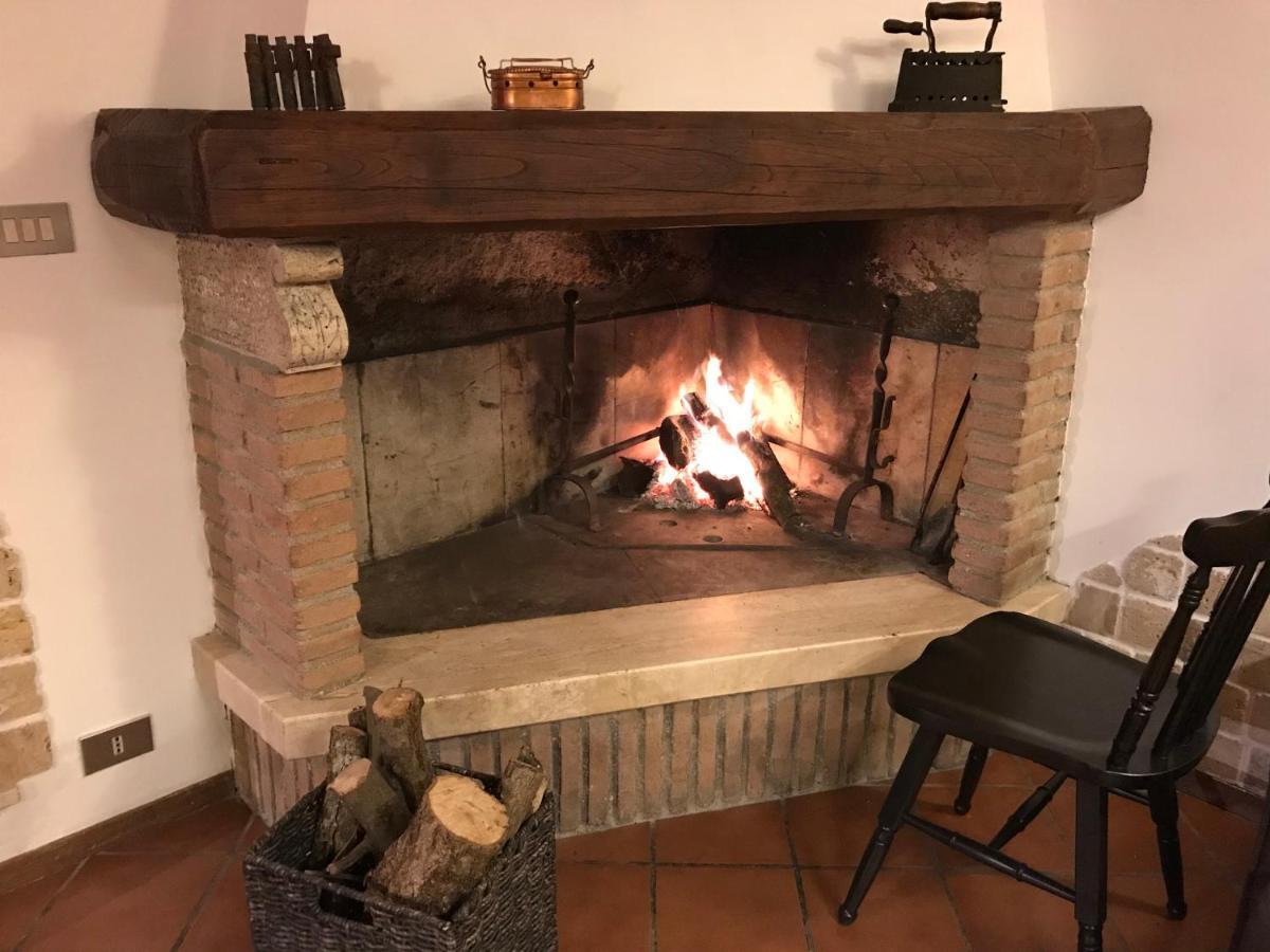 Appartement Il Giardino Segreto à Carbognano Extérieur photo